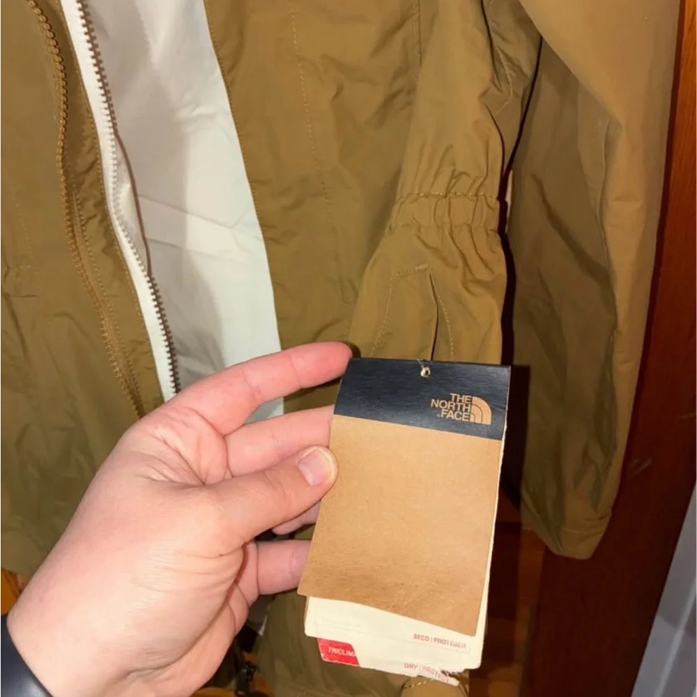 NEW North Face Girls 3 in 1 Osolita Triclimate Jacket - kids size large